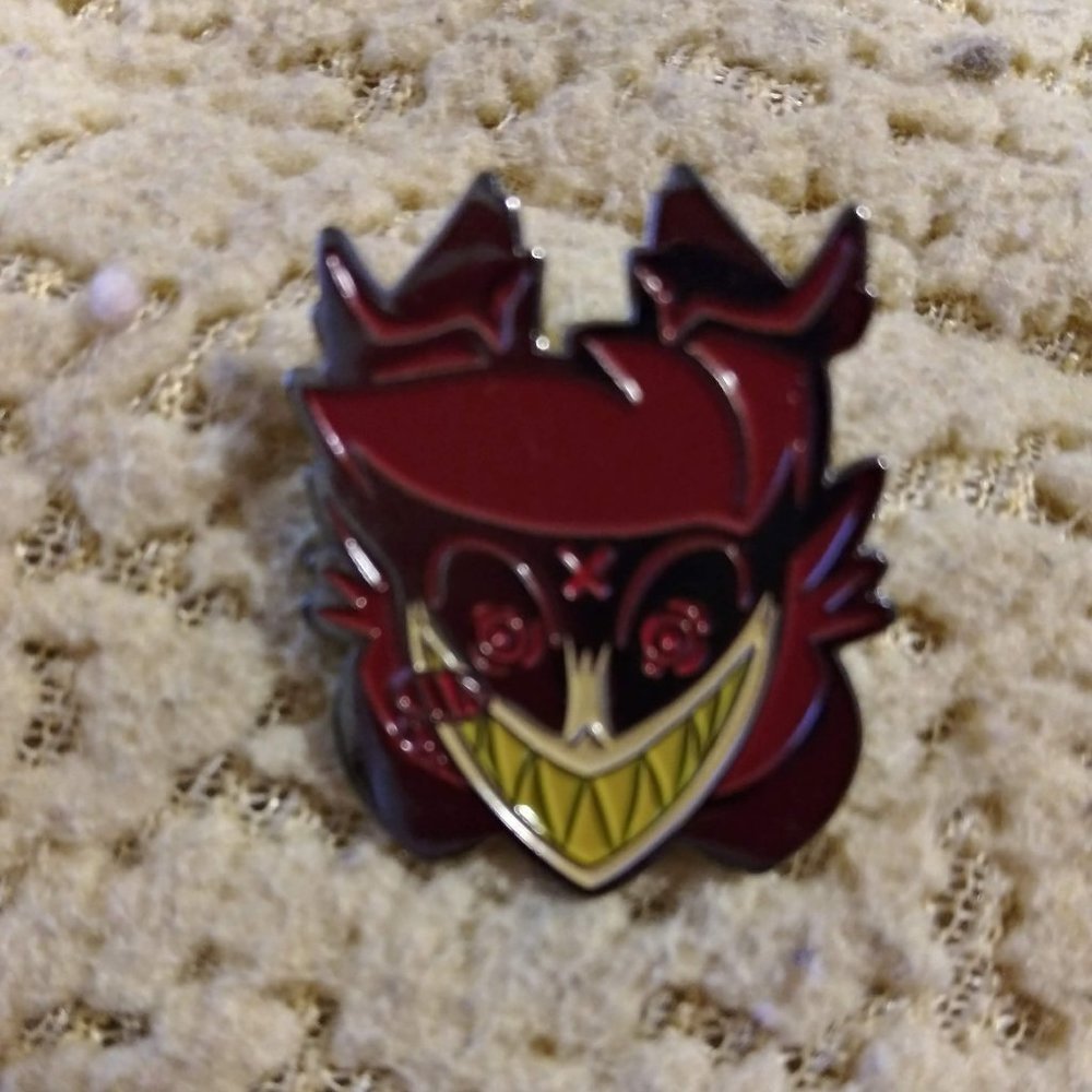 Rare hazbin hotel Alastor pin
